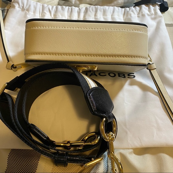 ❤️SOLD❤️Marc Jacobs Snapshot - Picture 9 of 12